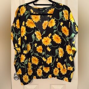 Forever 21+ Sunflower blouse. Size 3X